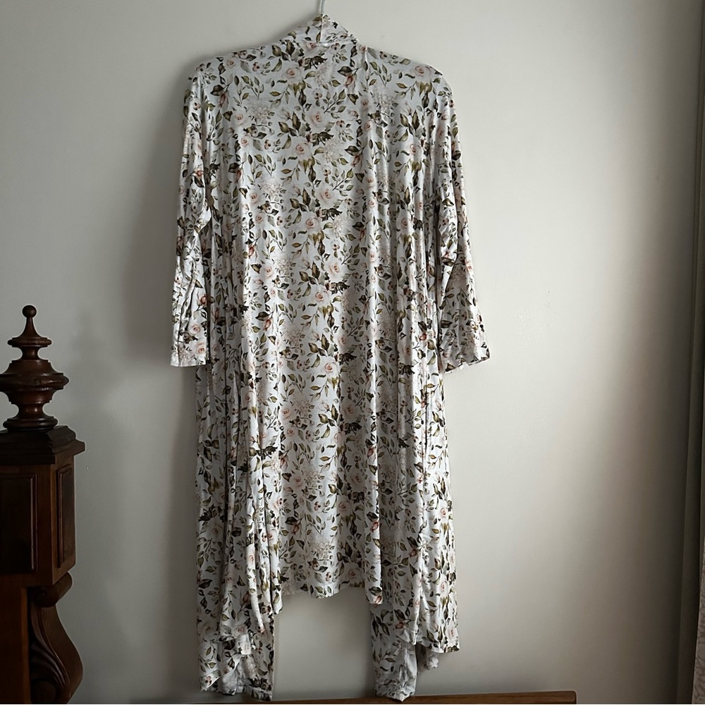 Posh Peanut‎ • Vintage Floral Bamboo Viscose Robe - Picture 7 of 8